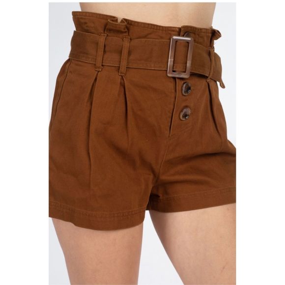 🆕High waisted belted shorts in dark camel - Picture 3 of 5